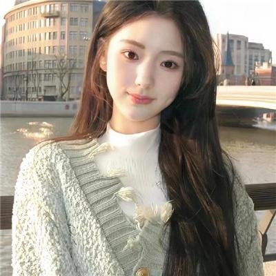一个攞景的少年
